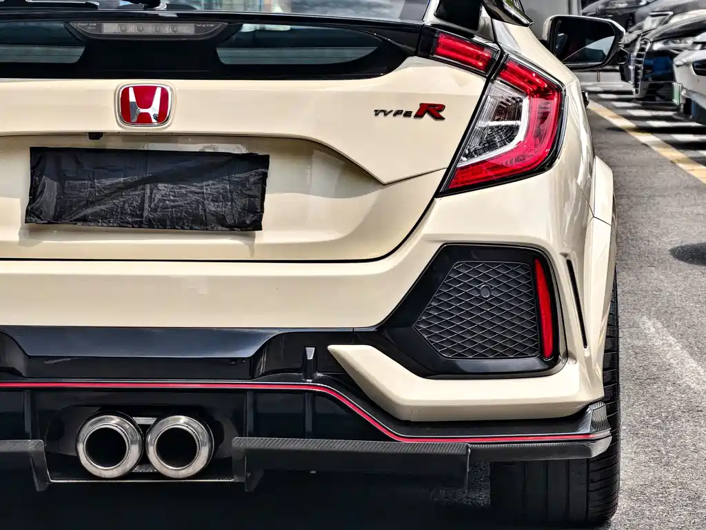 Honda Civic 2017 — фото 12