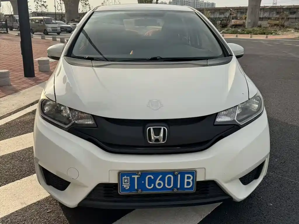 Honda Fit 2017 — фото 2