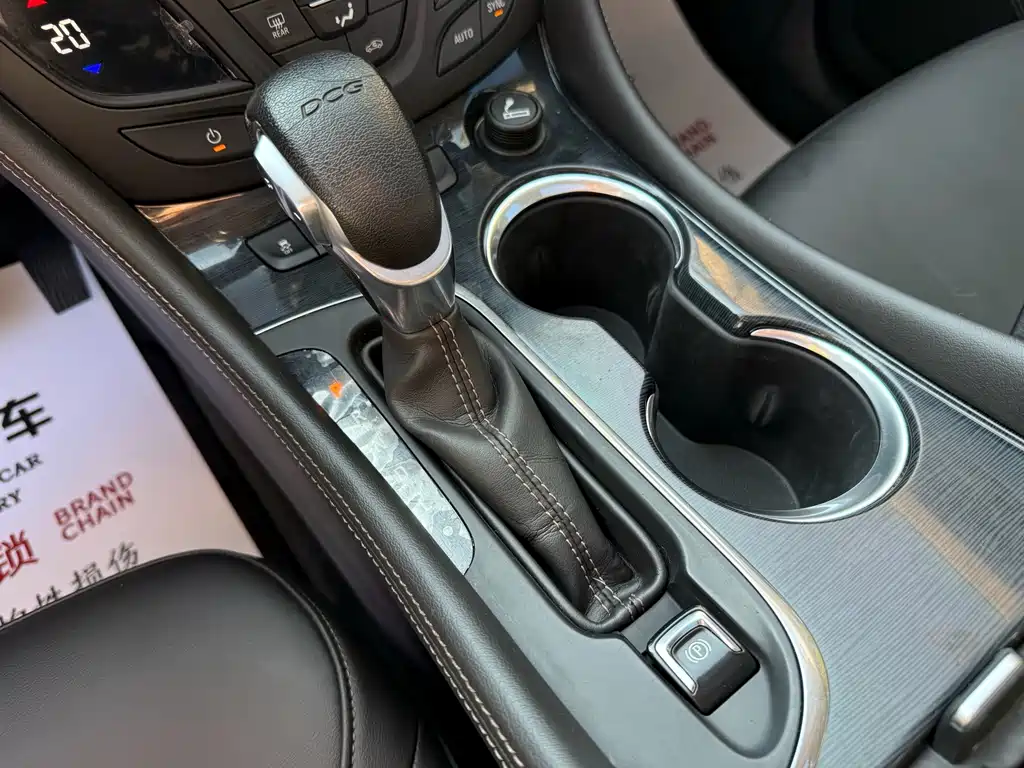 Buick Envision Plus 2016 — фото 12