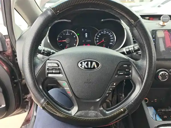 Kia K3 2016