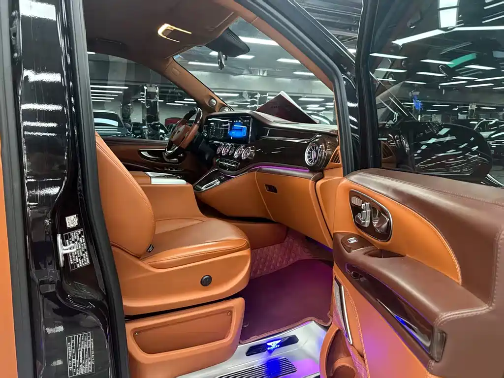 Mercedes-Benz Vito 2023 — фото 12