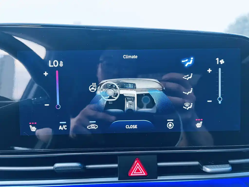 Hyundai Elantra 2022 — фото 9