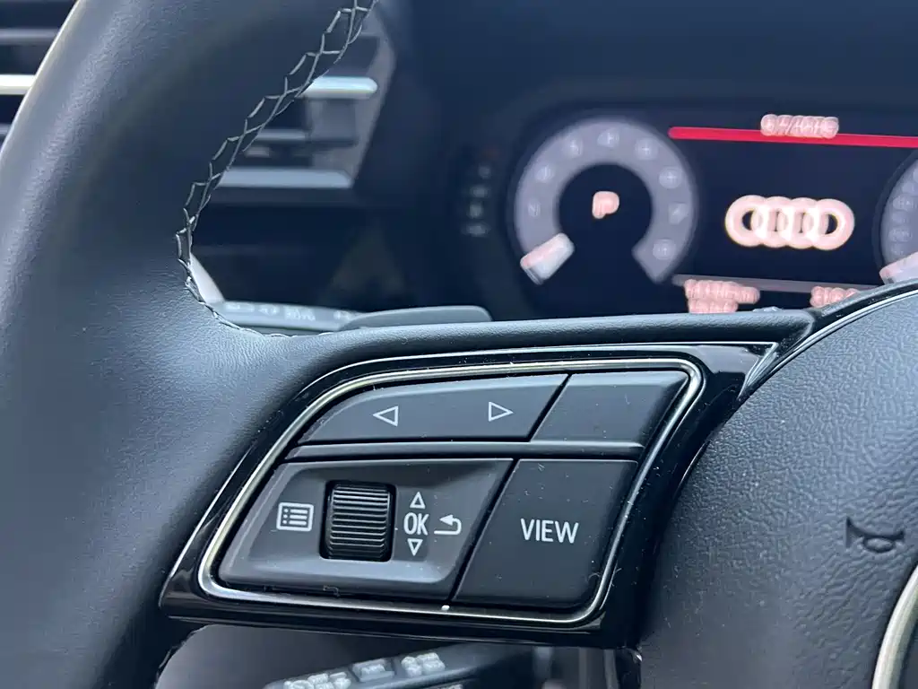 Audi A3 2023 — фото 11