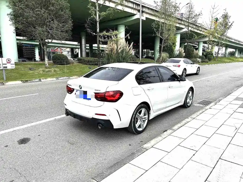 BMW 1 Series 2023