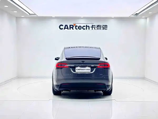 Tesla Model X 2017