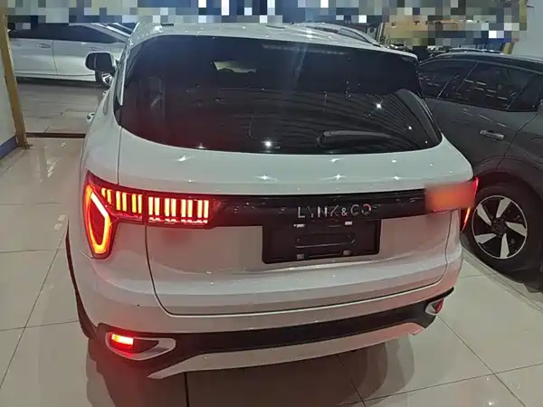 Lynk & Co 01 2019