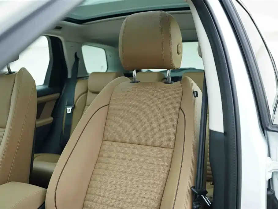 Land Rover Discovery Sport 2024 — фото 14