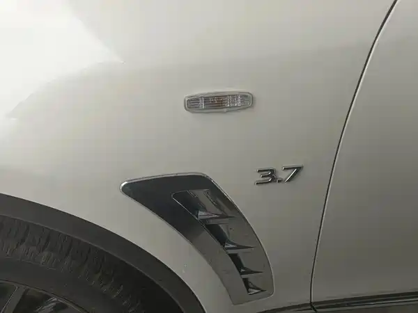 Infiniti QX70 2018
