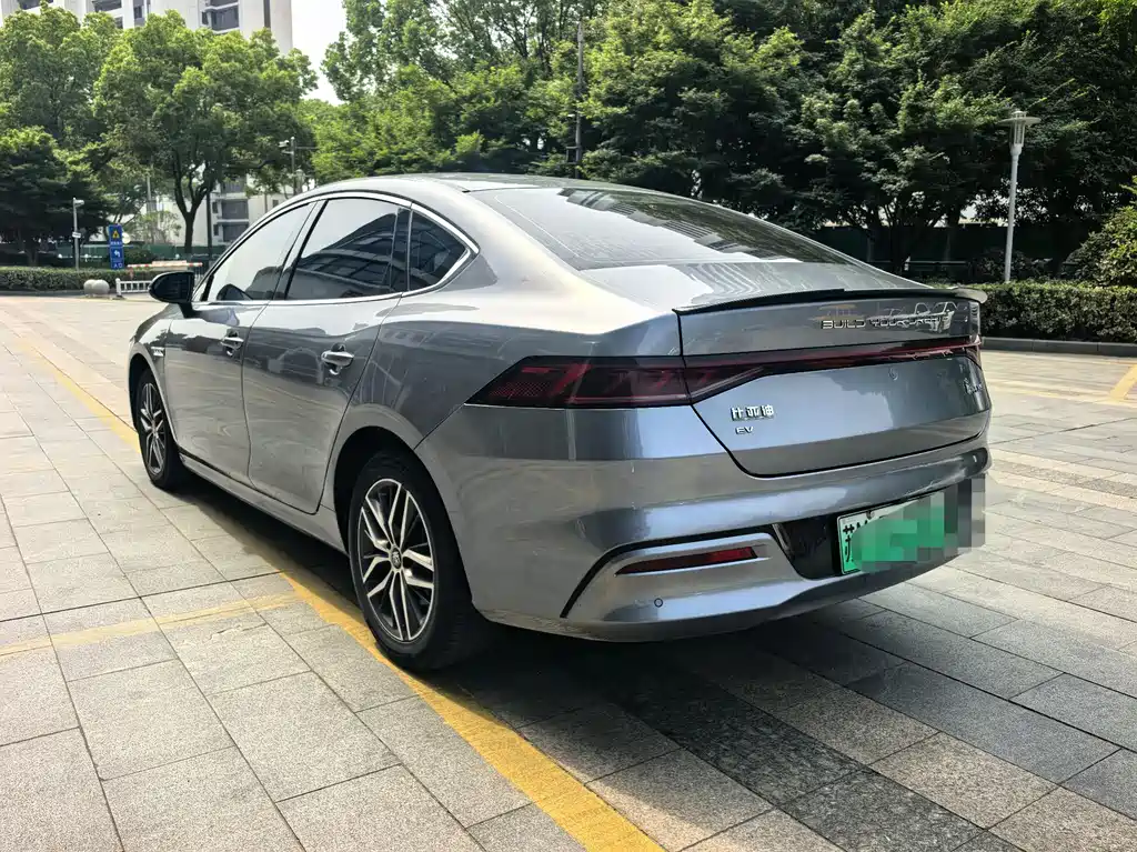 BYD Qin PLUS 2022 — фото 9