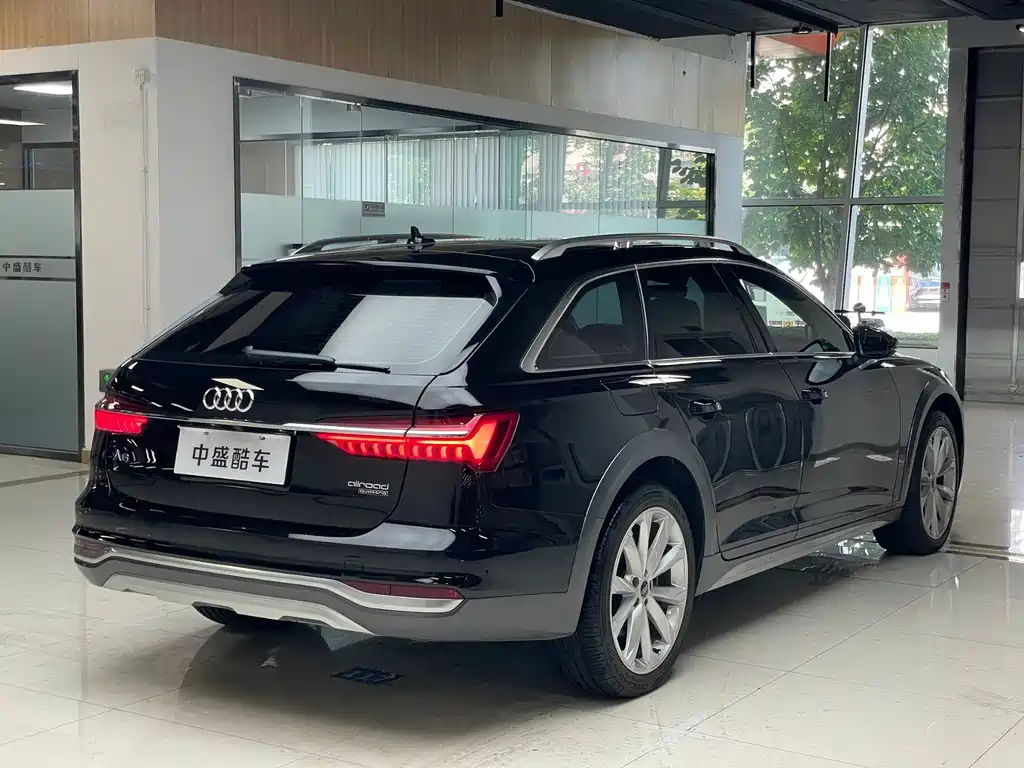 Audi A6 2021 — фото 24