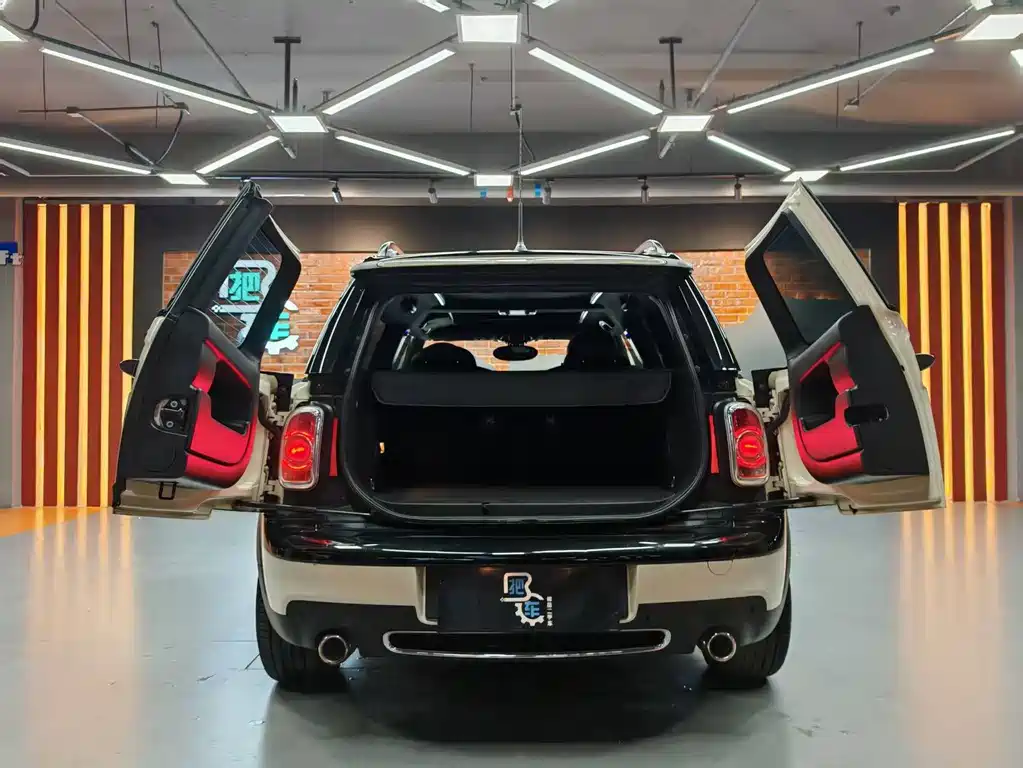 MINI Clubman 2012 — фото 36