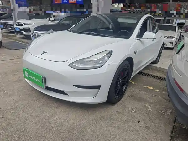 Tesla Model 3 2020