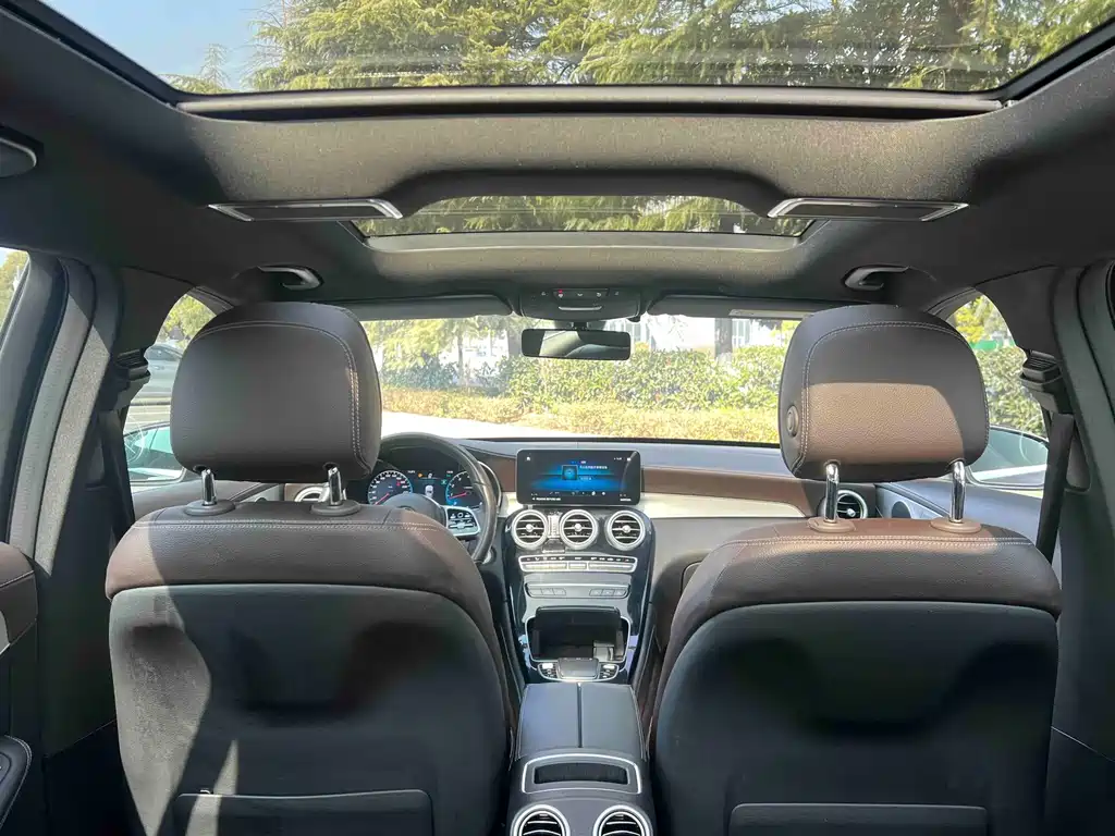 Mercedes-Benz GLC 2022 — фото 16