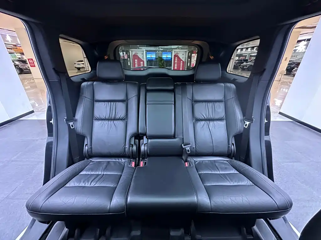 Jeep Grand Cherokee 2015 — фото 19