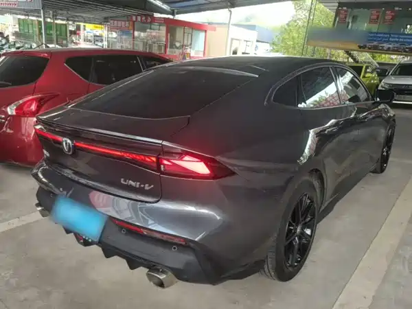 Changan UNI-V 2023