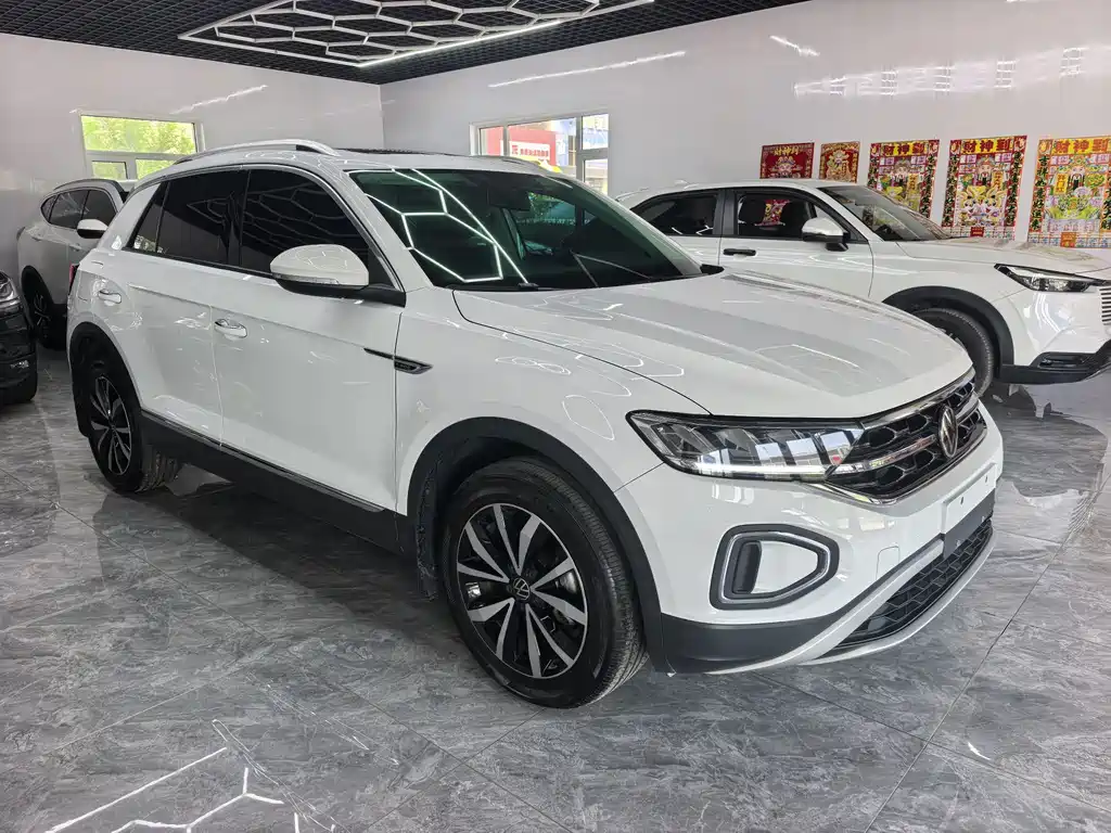 Volkswagen T-Roc 2024
