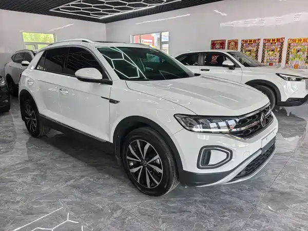 Volkswagen T-Roc 2024