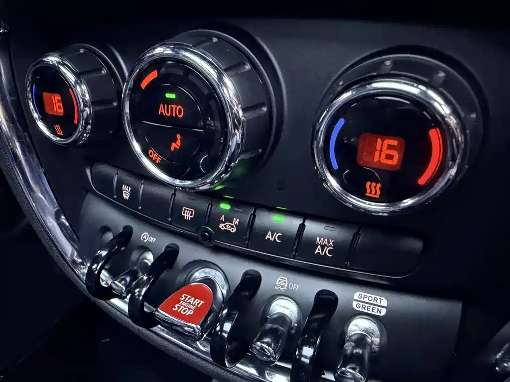 MINI Clubman 2019 — фото 18