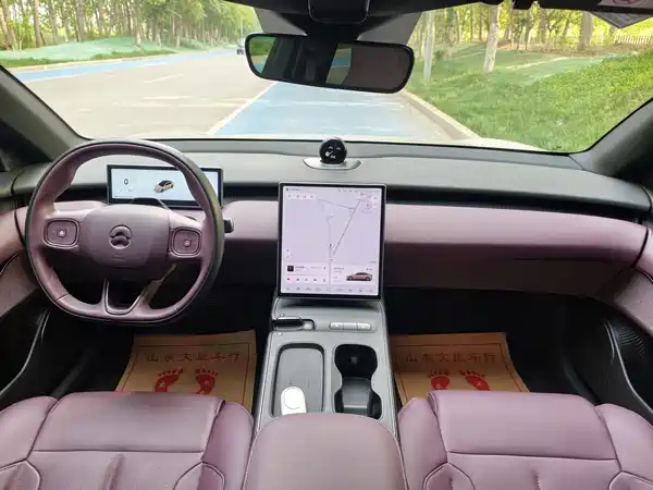 NIO ET5 2024