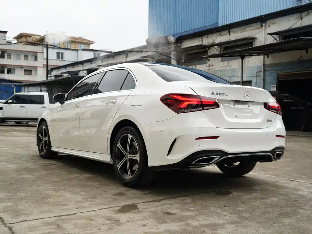 Mercedes-Benz A-Class 2023 — фото 10