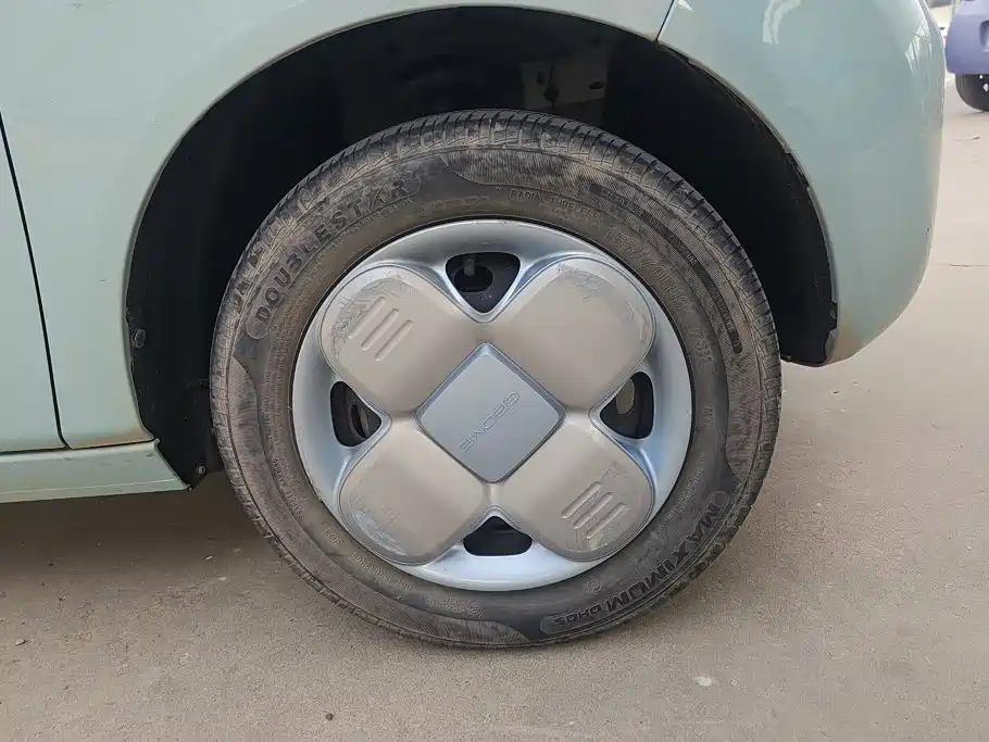 Geely Galaxy Panda 2023