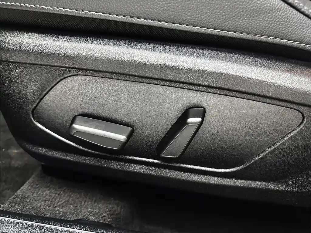 Hyundai Elantra 2023 — фото 13
