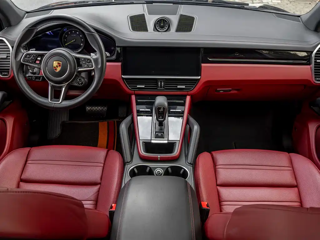 Porsche Cayenne Hybrid 2021 — фото 12
