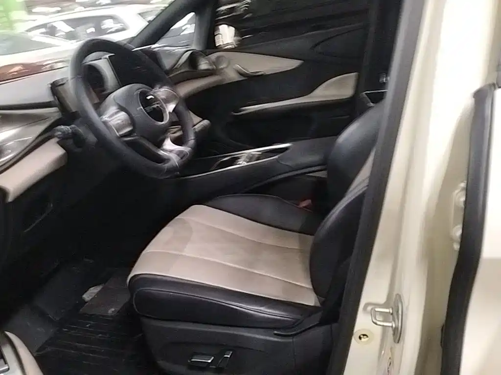 BYD Dolphin 2023 — фото 15