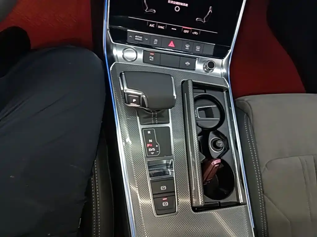 Audi A6L 2020 — фото 14