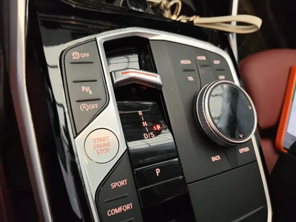 BMW 3 Series 2023 — фото 14