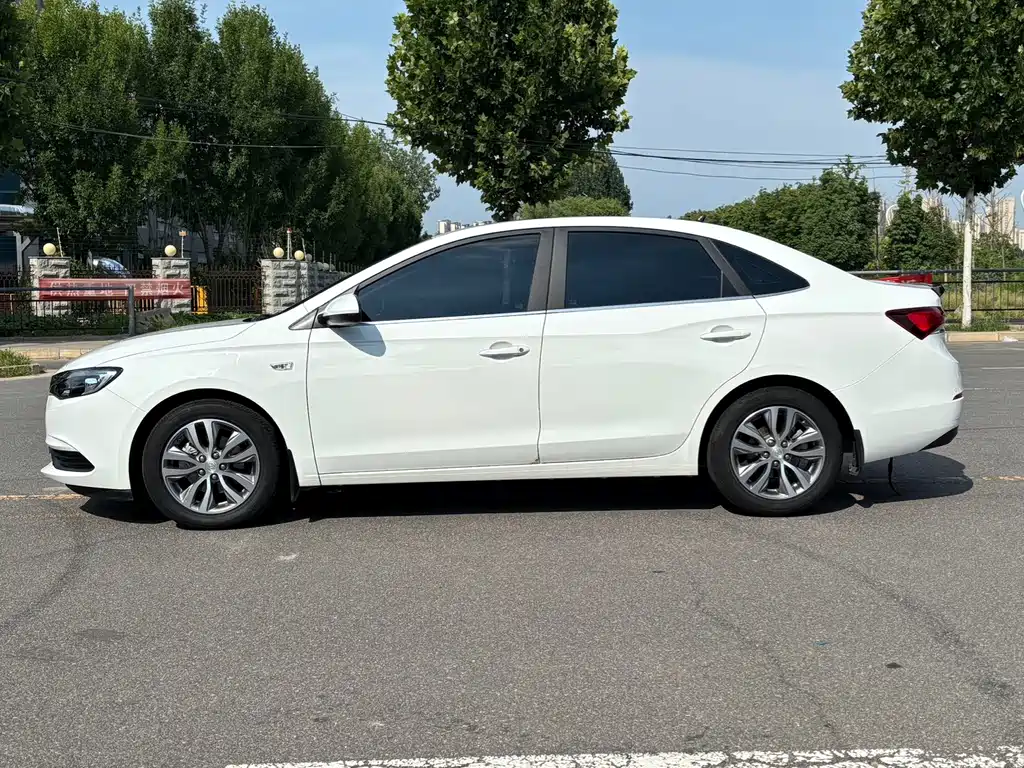 Buick Excelle 2022