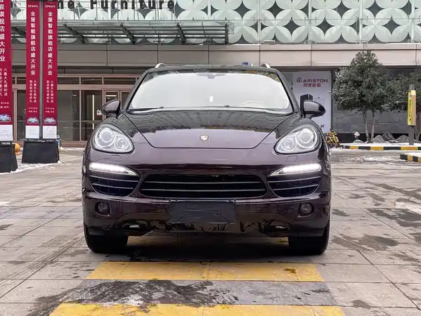 Porsche Cayenne 2011