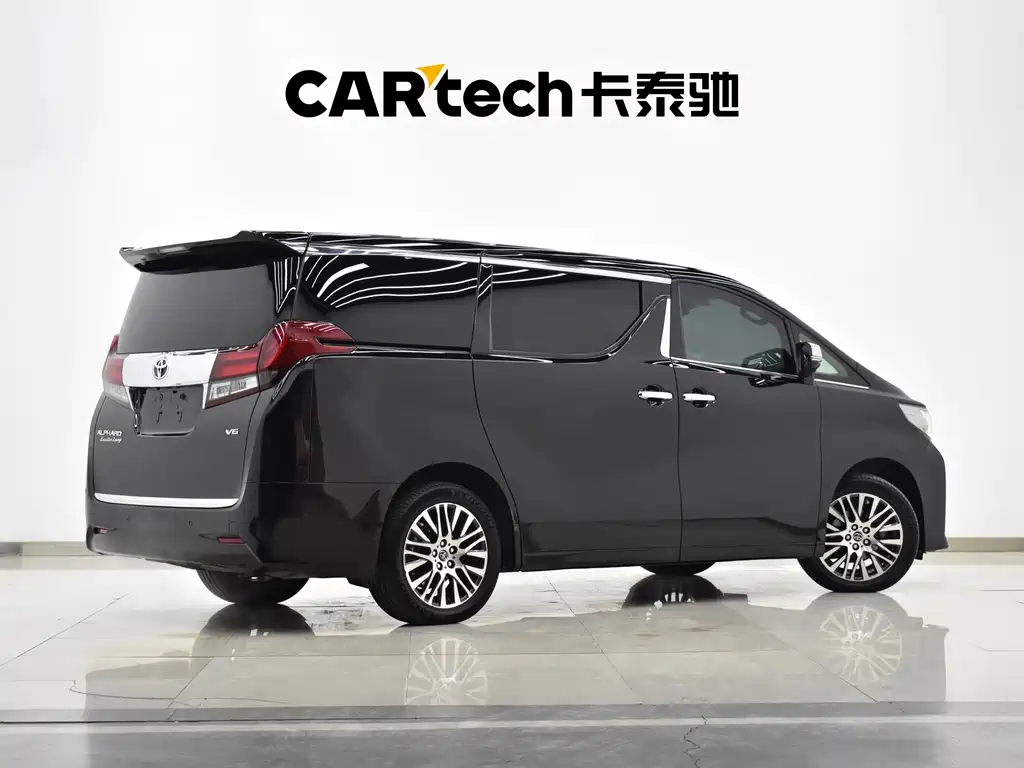 Toyota Alphard 2016 — фото 17