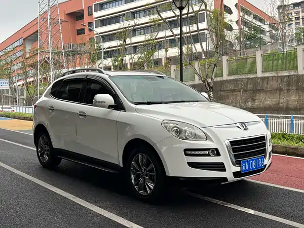 Luxgen Da7 SUV 2014
