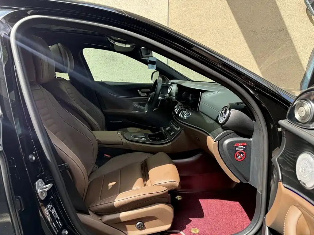 Mercedes-Benz E-Class 2023