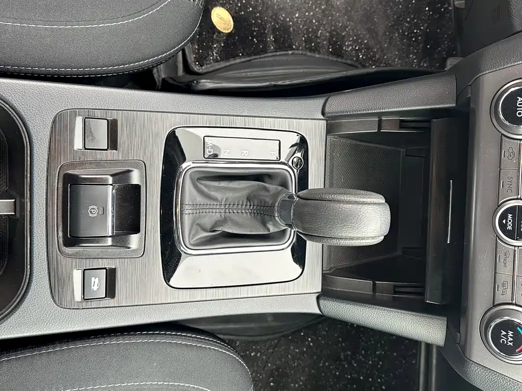 Subaru Legacy 2021 — фото 17