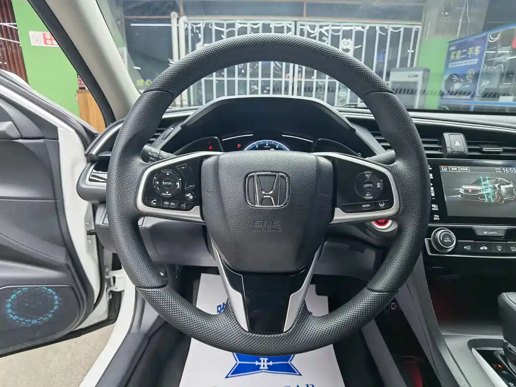 Honda Civic 2020 — фото 10