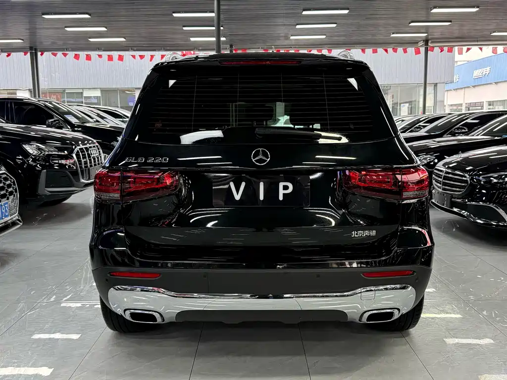 Mercedes-Benz GLB 2023 — фото 13