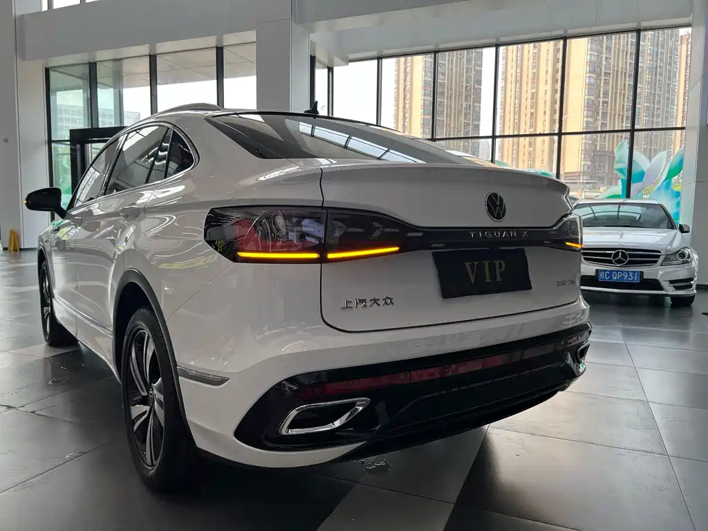 Volkswagen Tiguan X 2021 — фото 17