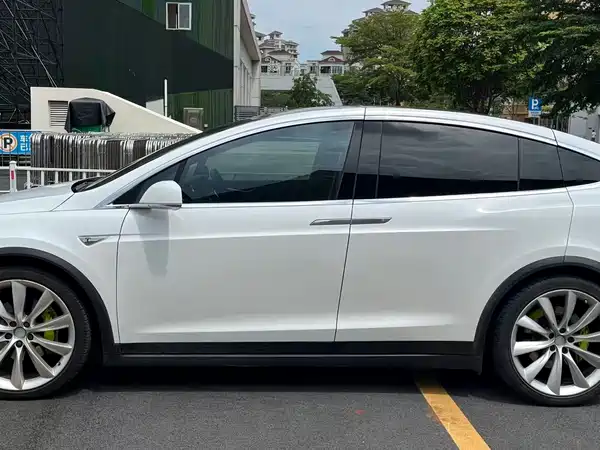 Tesla Model X 2017