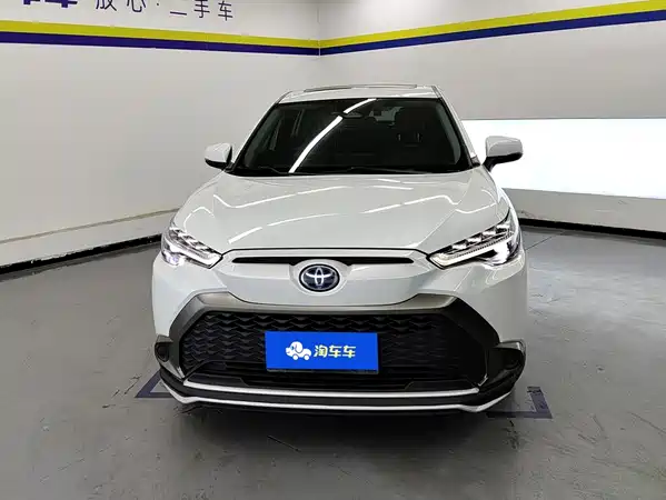 Toyota Frontlander 2024