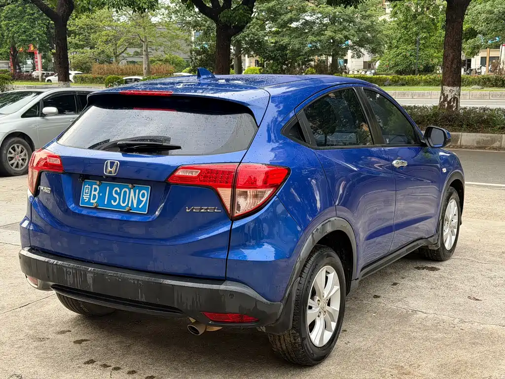 Honda Vezel 2015