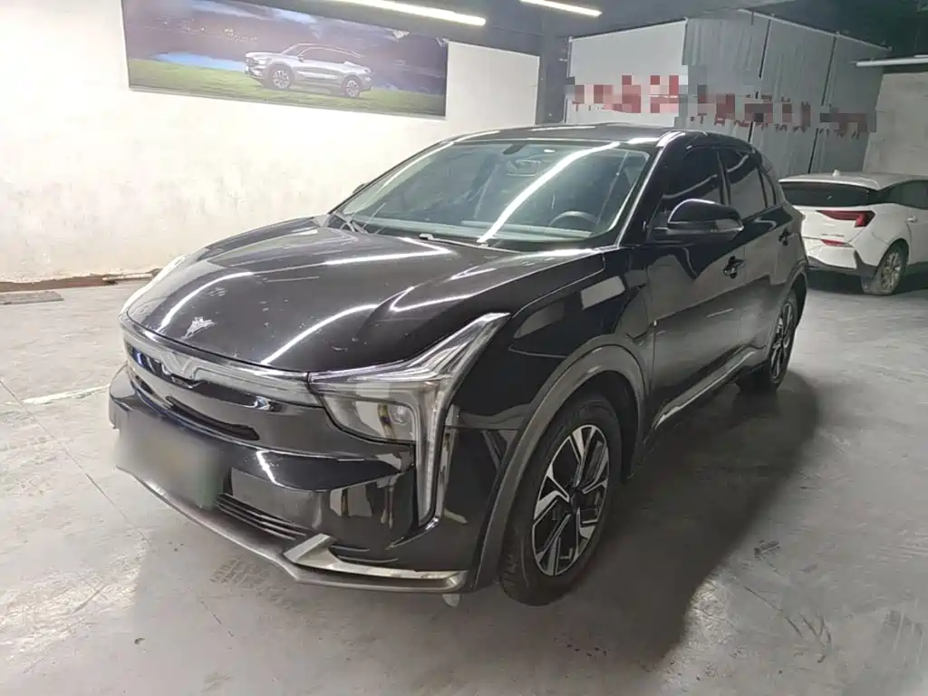 Neta 哪吒U 2023款 哪吒U-Ⅱ 挑战版 400 U秀 磷酸铁锂 2023