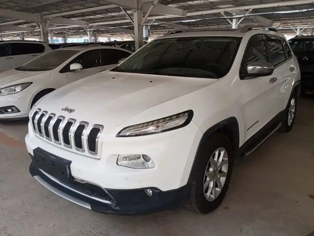Jeep Cherokee 2016 — фото 1