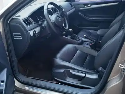 Volkswagen Sagitar 2016