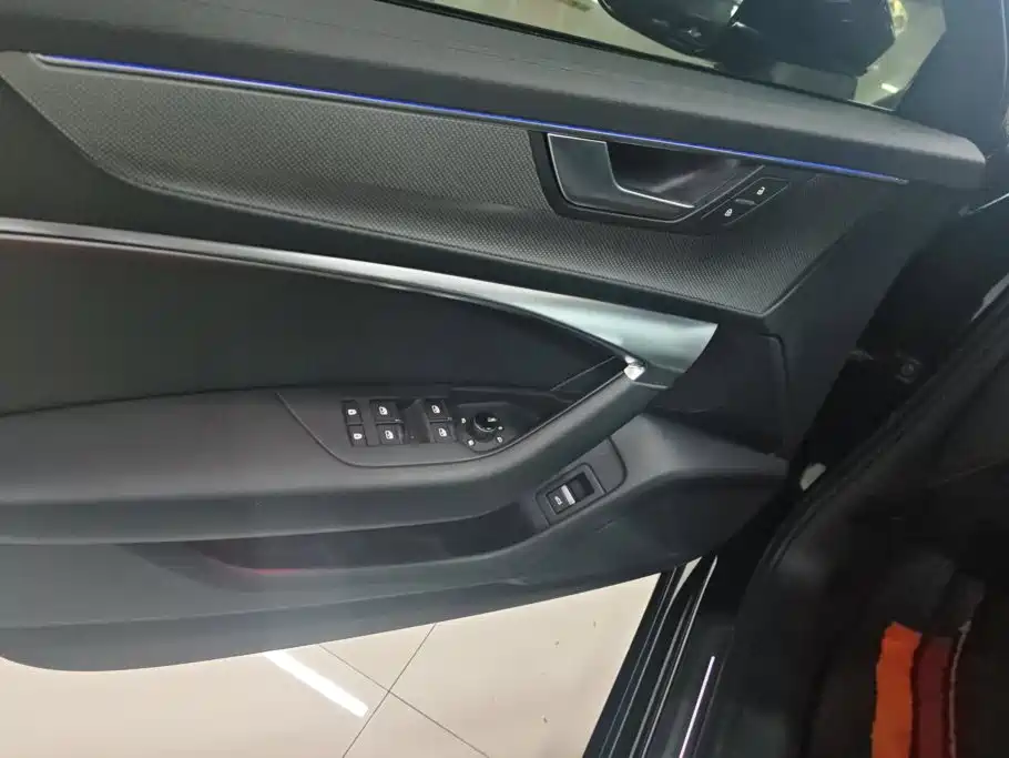 Audi A6L 2021