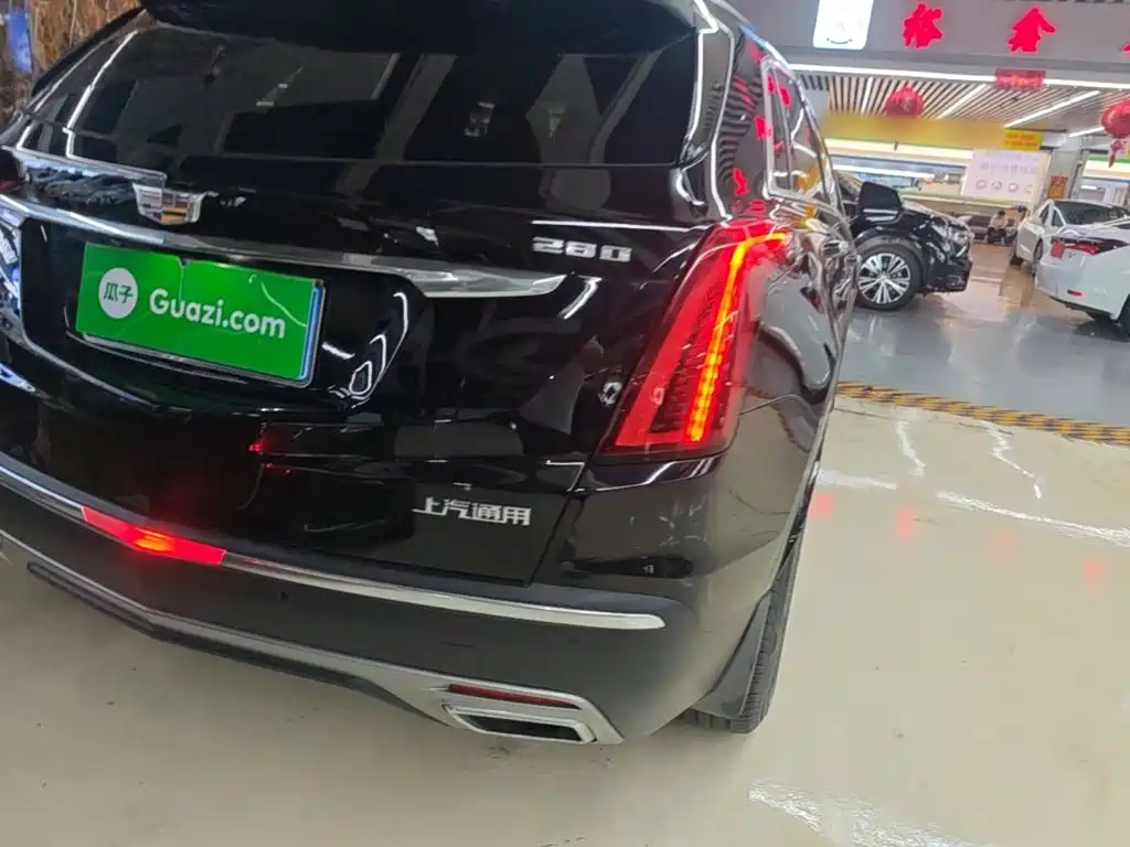 Cadillac XT5 2019 — фото 8