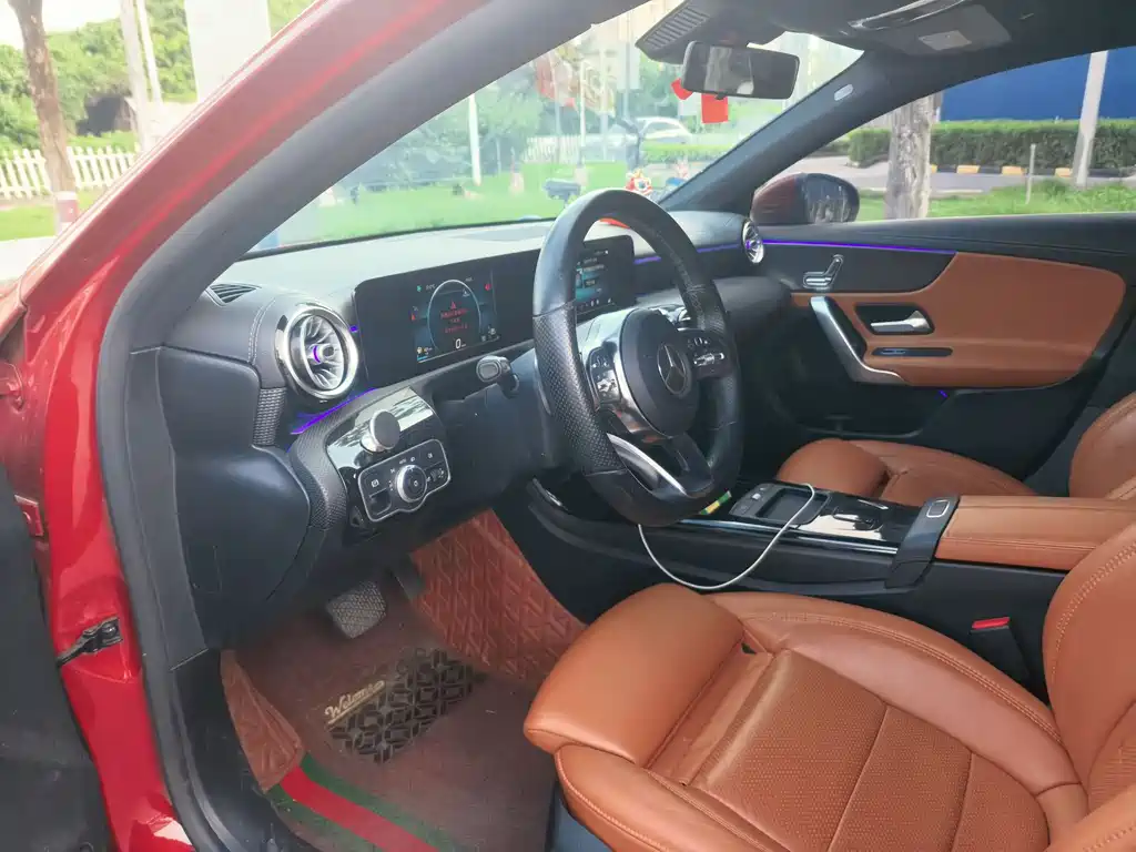 Mercedes-Benz A-Class 2020 — фото 3