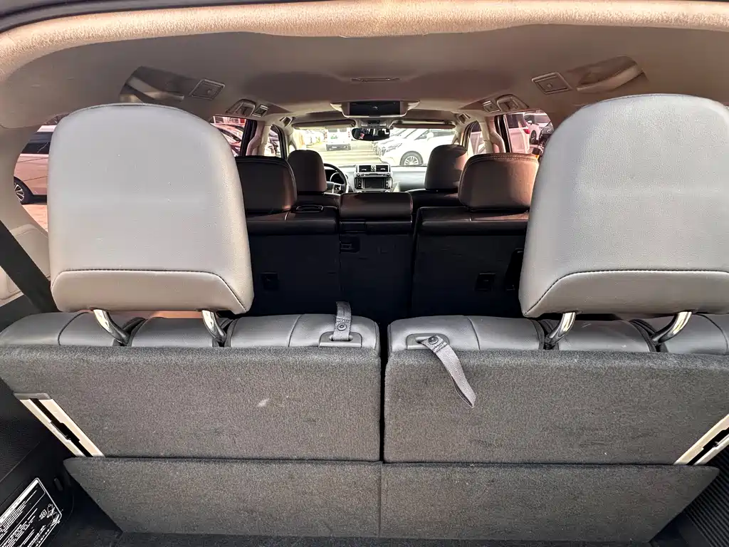 Toyota Prado 2016 — фото 15