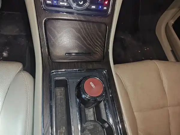 Lincoln Continental 2019